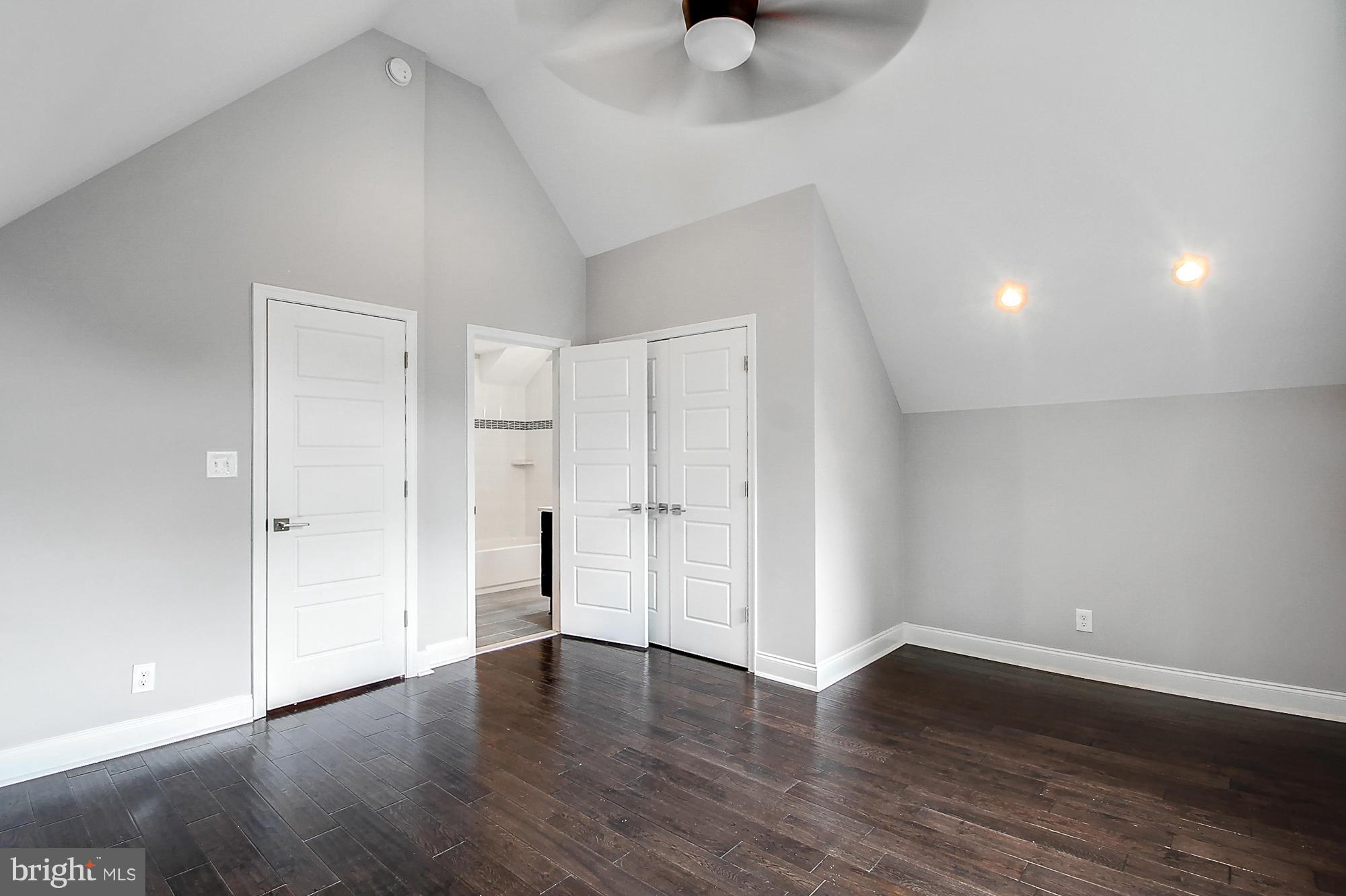 5101 Roland Avenue Baltimore, MD 21210 - Photo 23 of 30 Bedroom