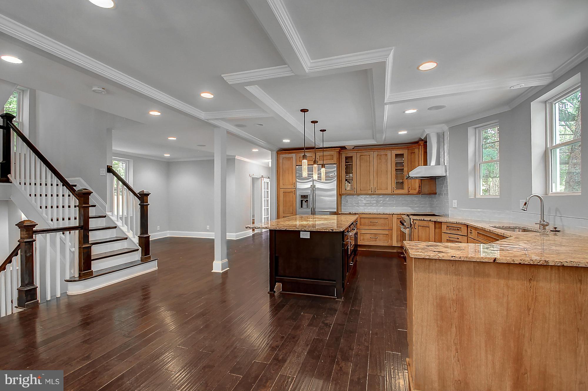 5101 Roland Avenue Baltimore, MD 21210 - Photo 5 of 30 Interior (General)