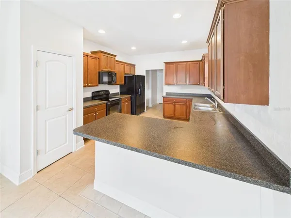 $2,500 | 14211 Edinburgh Moor Drive, Wimauma, FL 33598