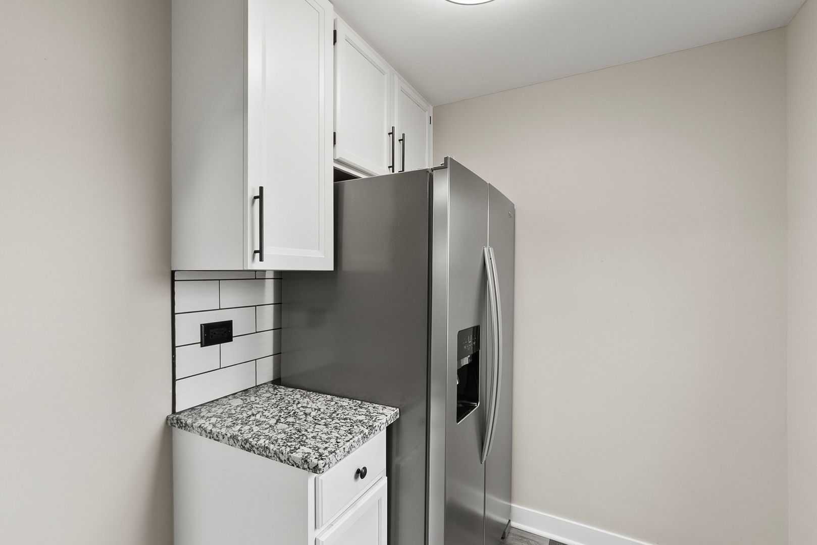 1112 Plainfield Road Joliet, IL 60435 - Photo 8 of 36 Gallery Image 8