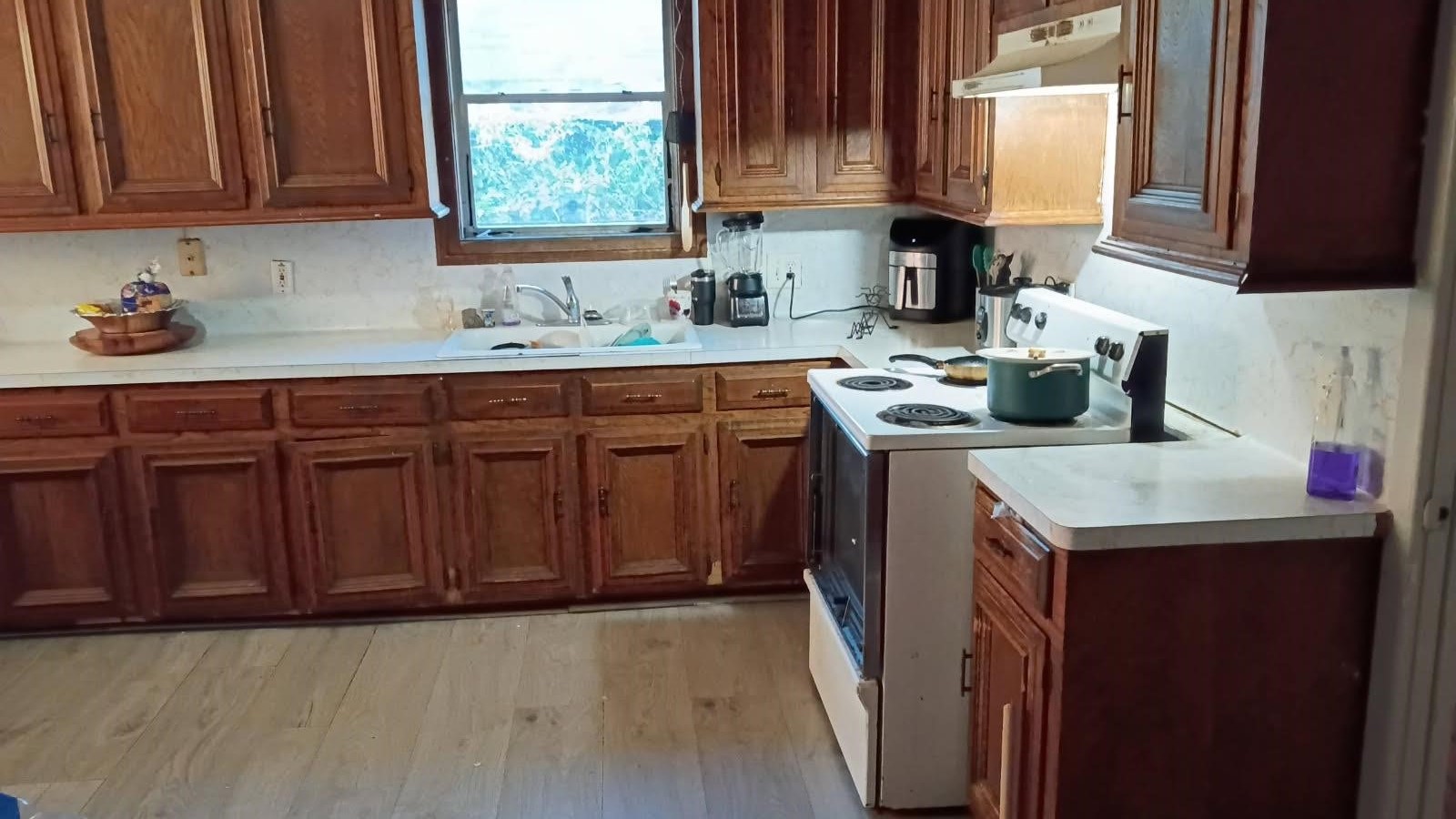 2703 Cochran Street Houston, TX 77009 - Photo 7 of 14 kitchen