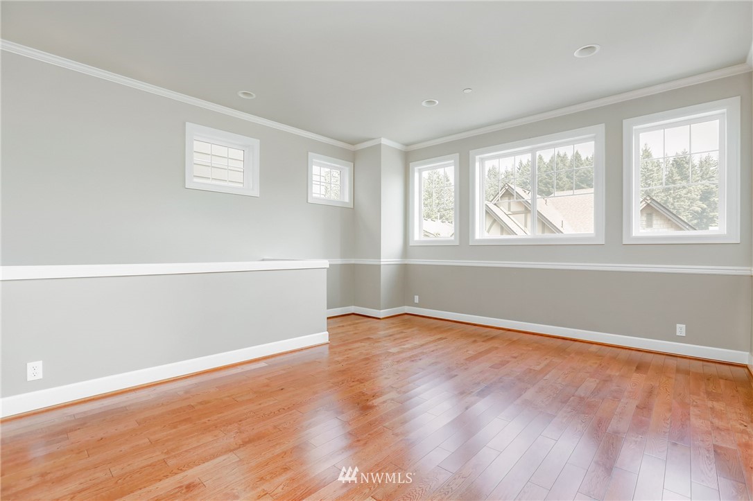 19609 93rd Place Northeast Bothell, WA 98011 - Photo 5 of 25 Gallery Image 5