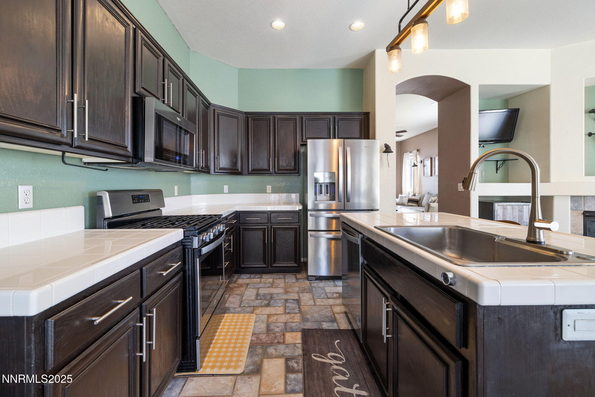 1641 Box Canyon Drive Reno, NV 89521 - Photo 12 of 29 21-web-or-mls-1641 Box Canyon Dr-15