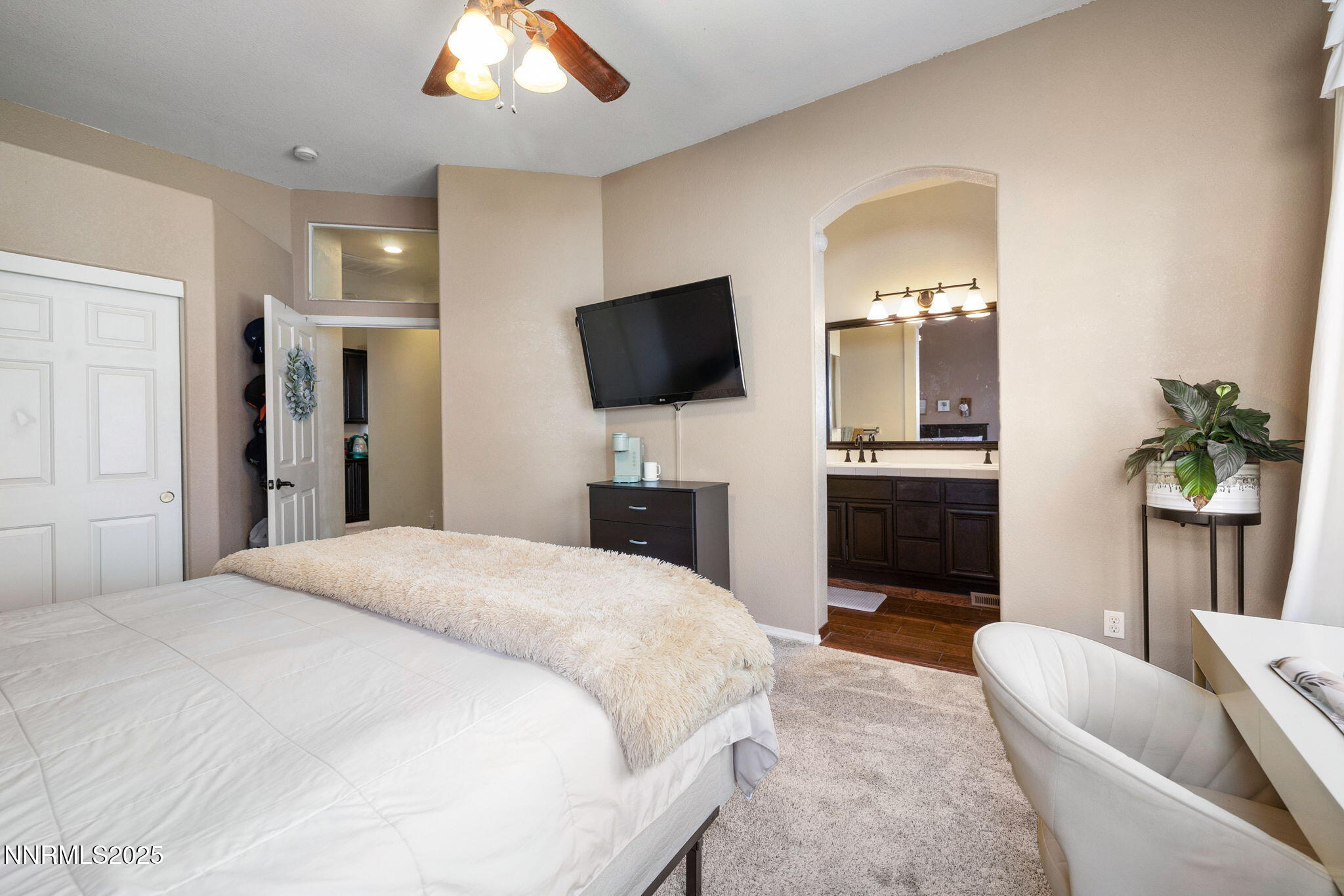 1641 Box Canyon Drive Reno, NV 89521 - Photo 18 of 29 12-web-or-mls-1641 Box Canyon Dr-22