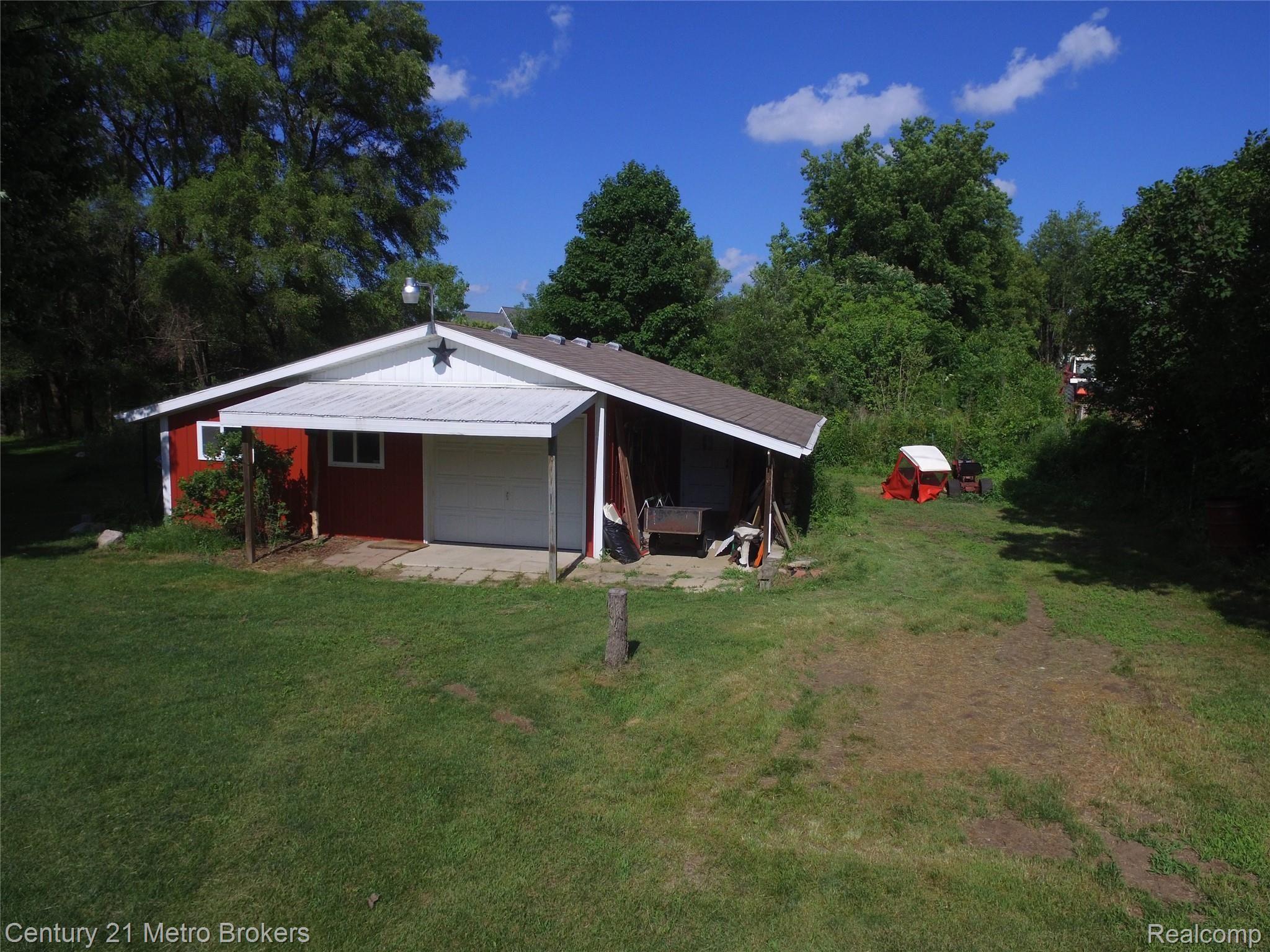 4270 North Irish Road Davison, MI 48423 - Photo 49 of 54 DJI_0054.JPG