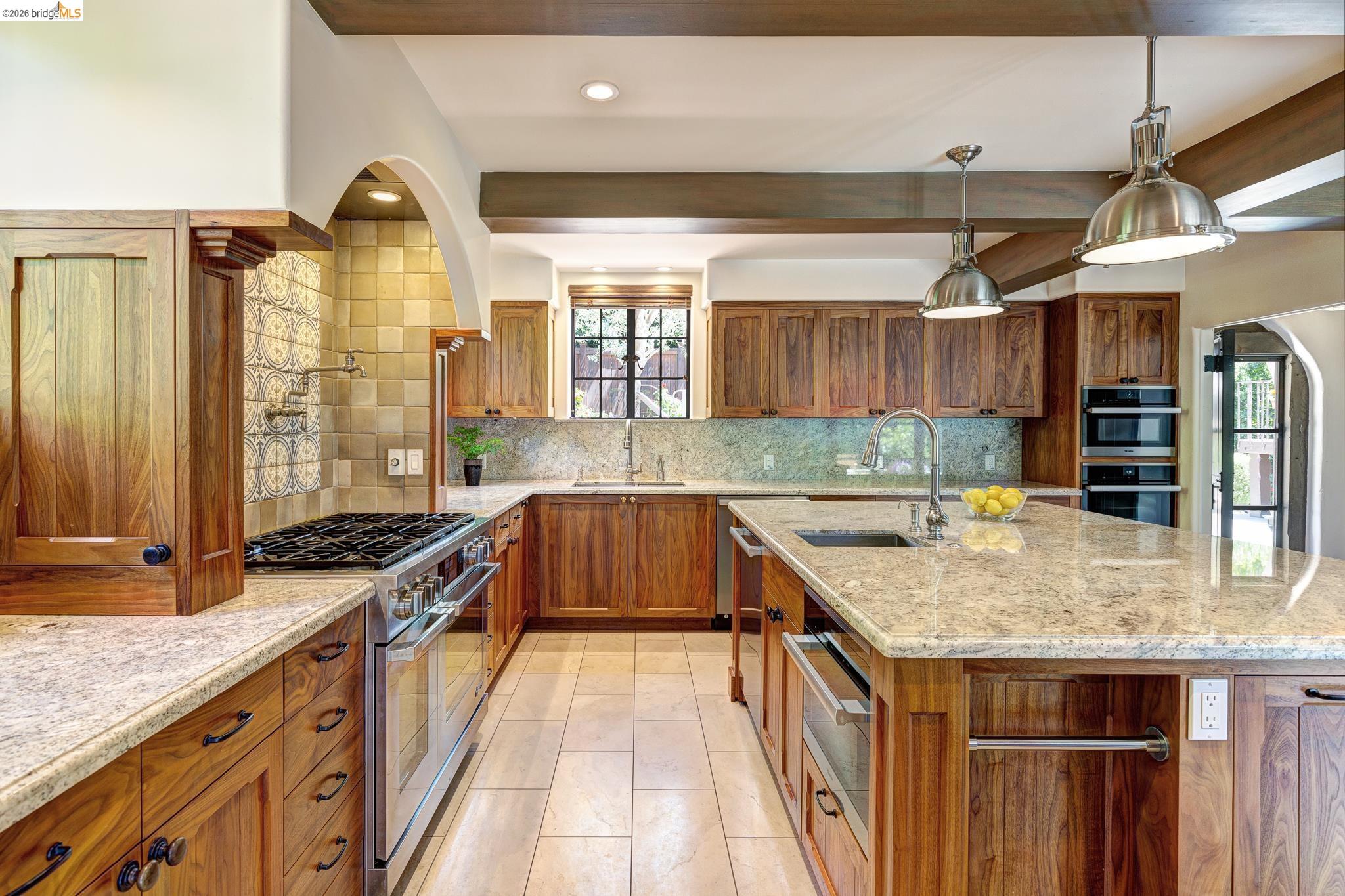 17 Roble Court Berkeley, CA 94705 - Photo 23 of 73