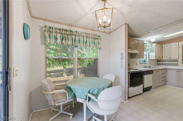 $250,000 | 11250 Stringfellow Road, Bokeelia, FL 33922
