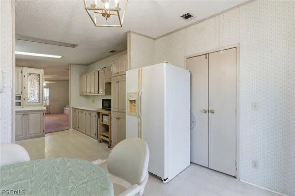 $250,000 | 11250 Stringfellow Road, Bokeelia, FL 33922