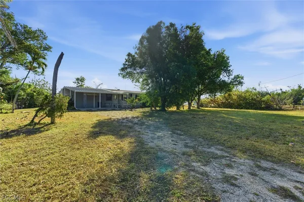 $250,000 | 11250 Stringfellow Road, Bokeelia, FL 33922