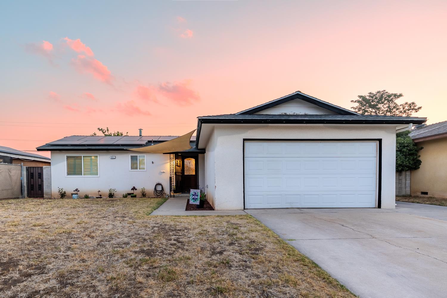61 West Rall Avenue Clovis, CA 93612 - Photo 2 of 24