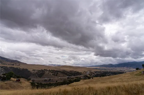 $650,000 | 19701 Dovetail Court, Tehachapi, CA 93561