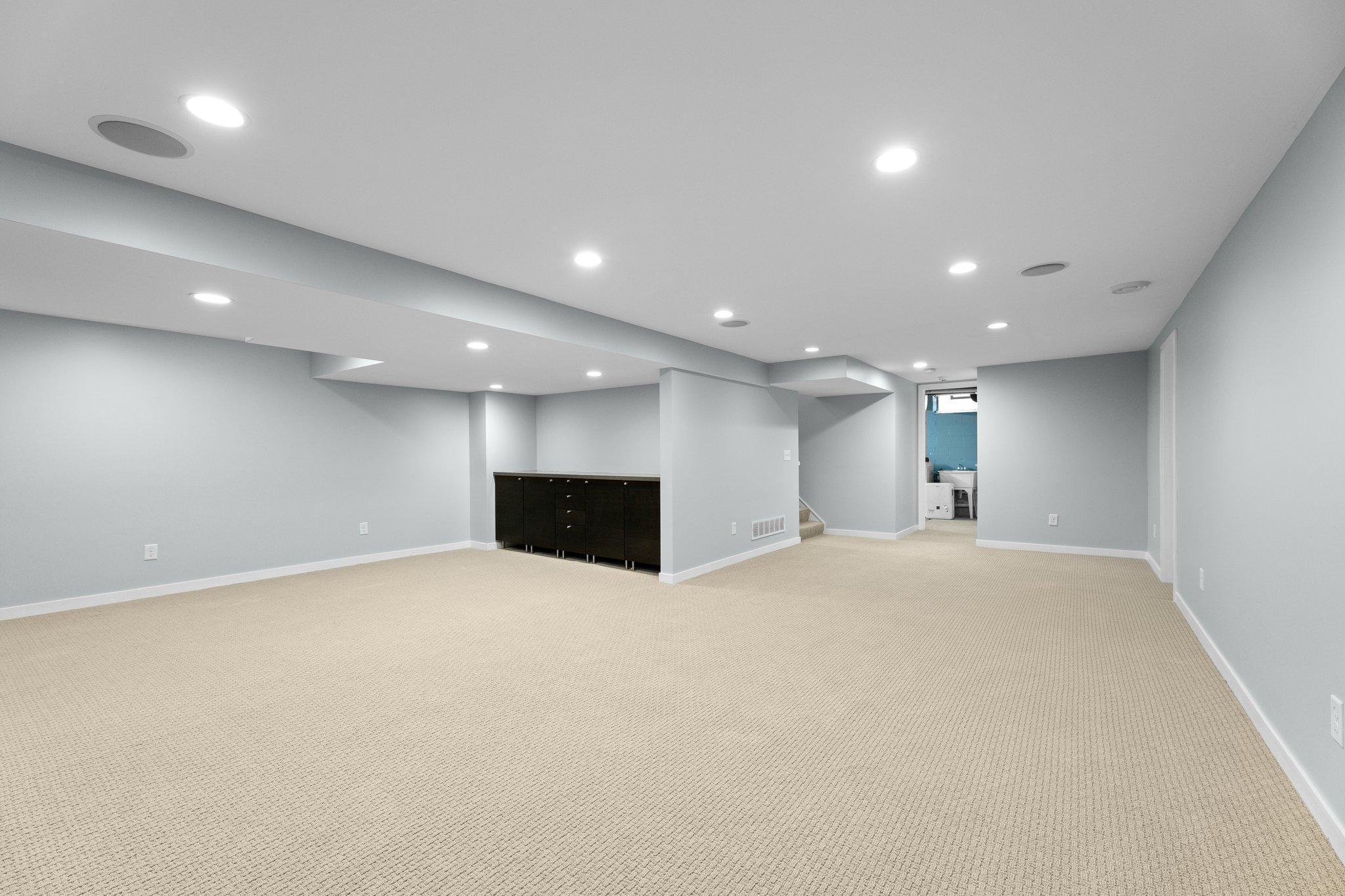 42 Ashley Road Hopkins, MN 55343 - Photo 23 of 36