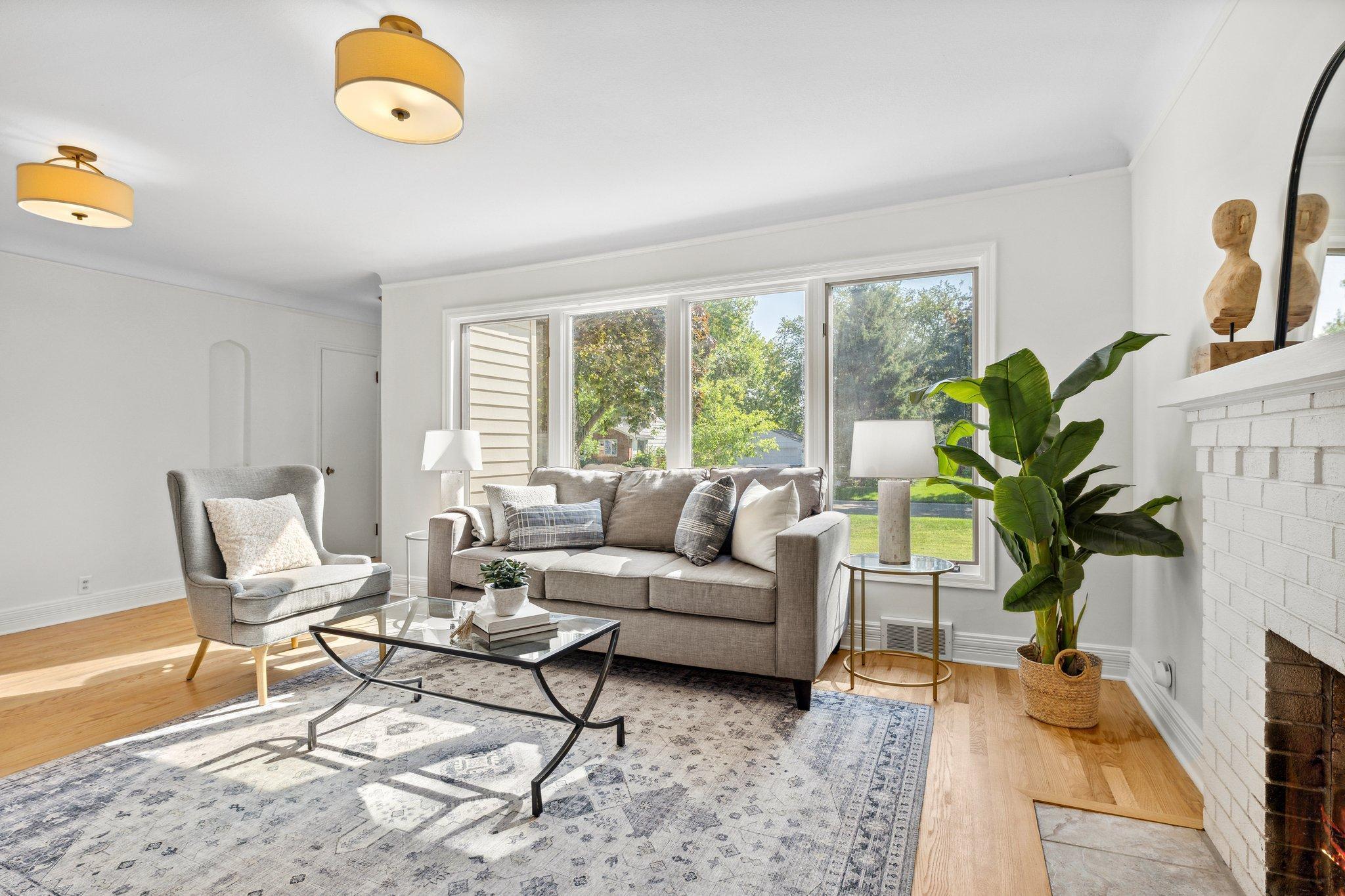 42 Ashley Road Hopkins, MN 55343 - Photo 3 of 36