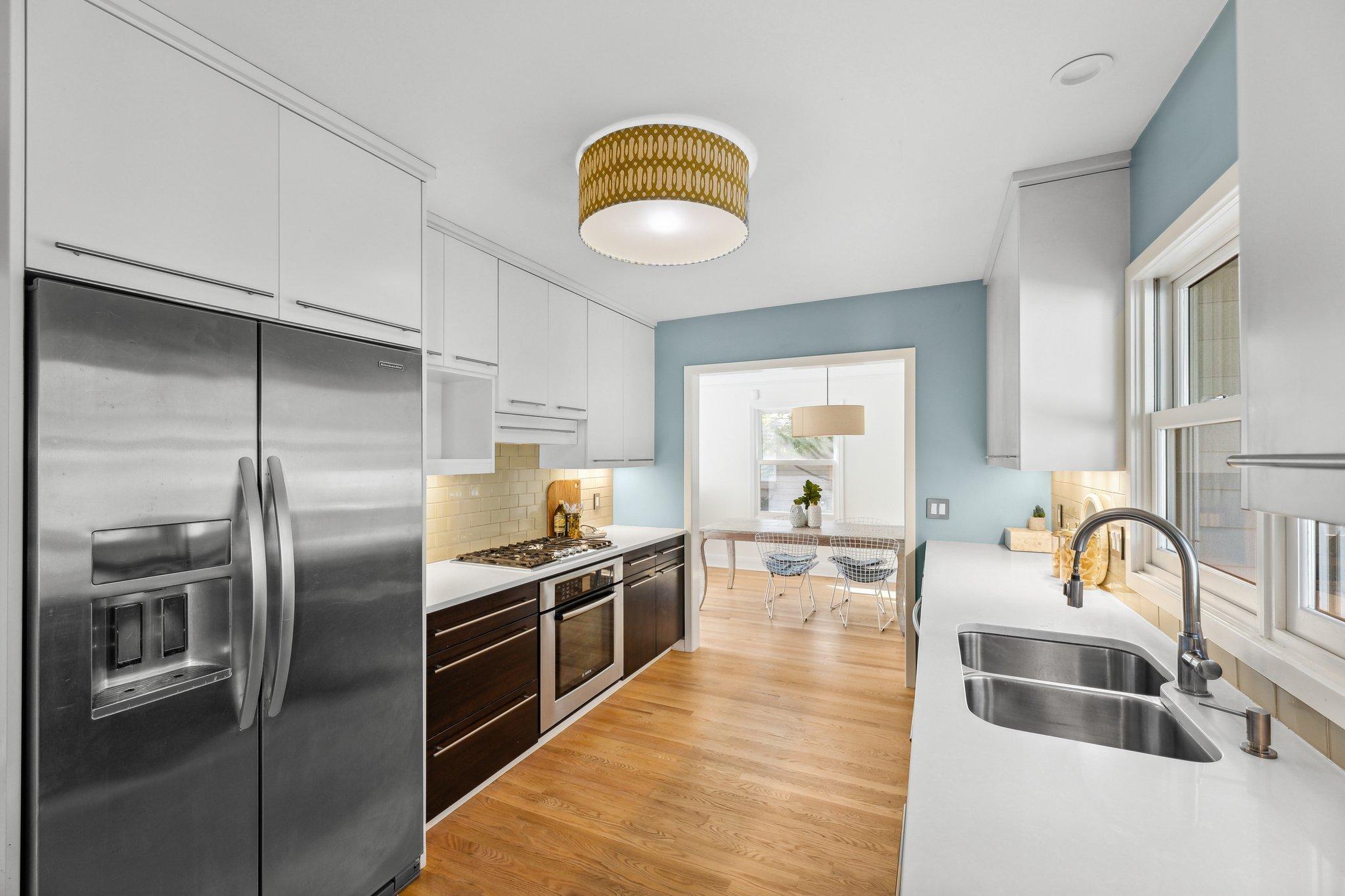 42 Ashley Road Hopkins, MN 55343 - Photo 9 of 36