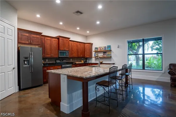 $690,000 | 1561 Lynwood Avenue, Fort Myers, FL 33901