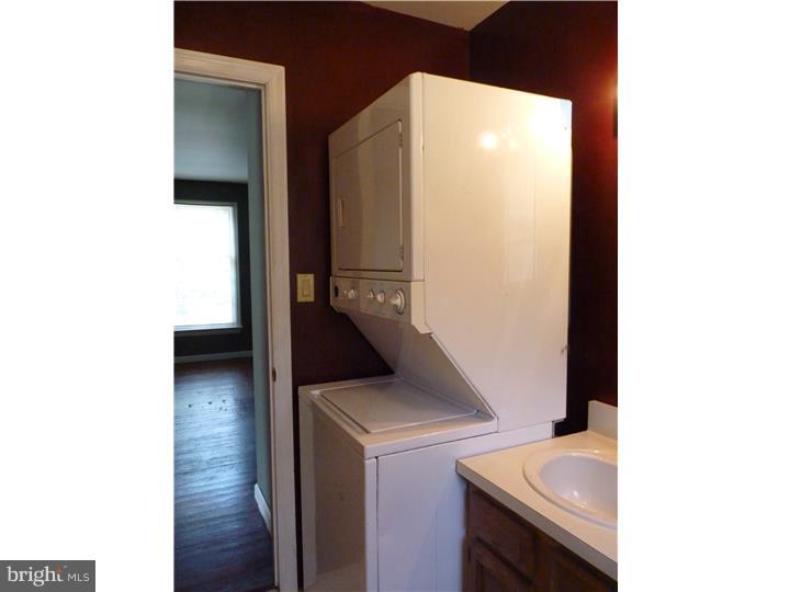 623 Centerton Road Elmer, NJ 08318 - Photo 19 of 25 In-law Suite