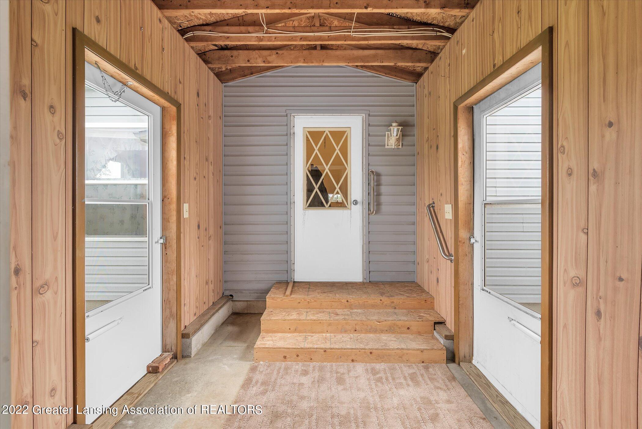 9190 Camden Road Pittsford, MI 49271 - Photo 41 of 45 27-9190-Camden-Rd-WindowStill-Real-Estat