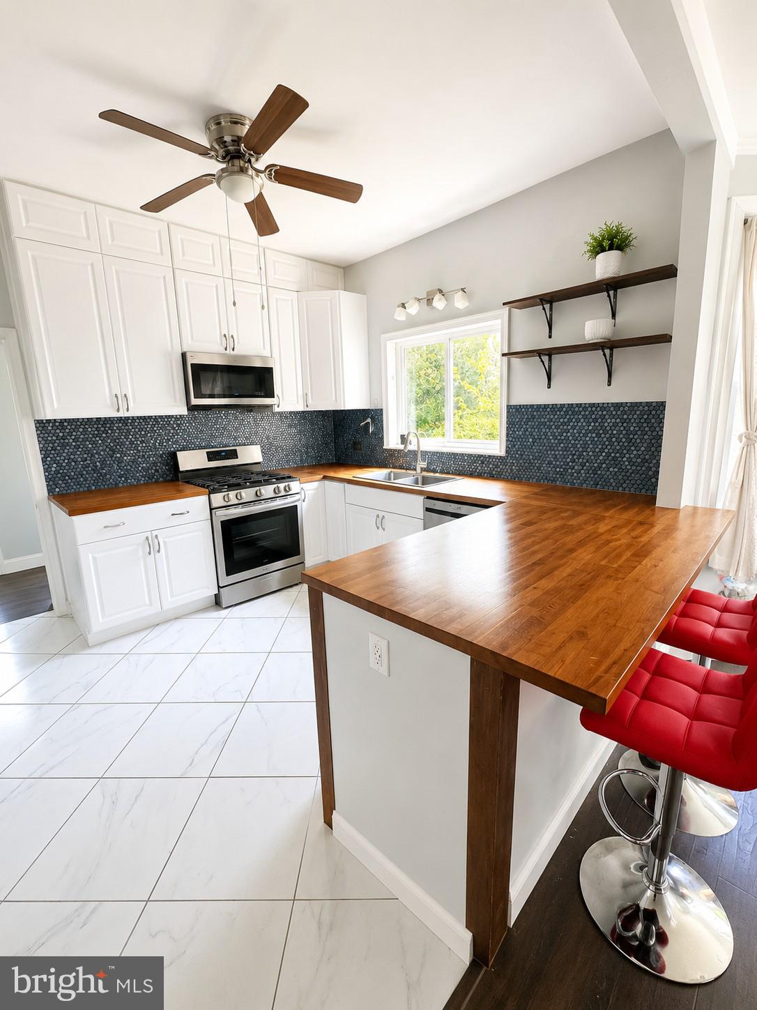 5547 Ridge Avenue Philadelphia, PA 19128 - Photo 8 of 48
