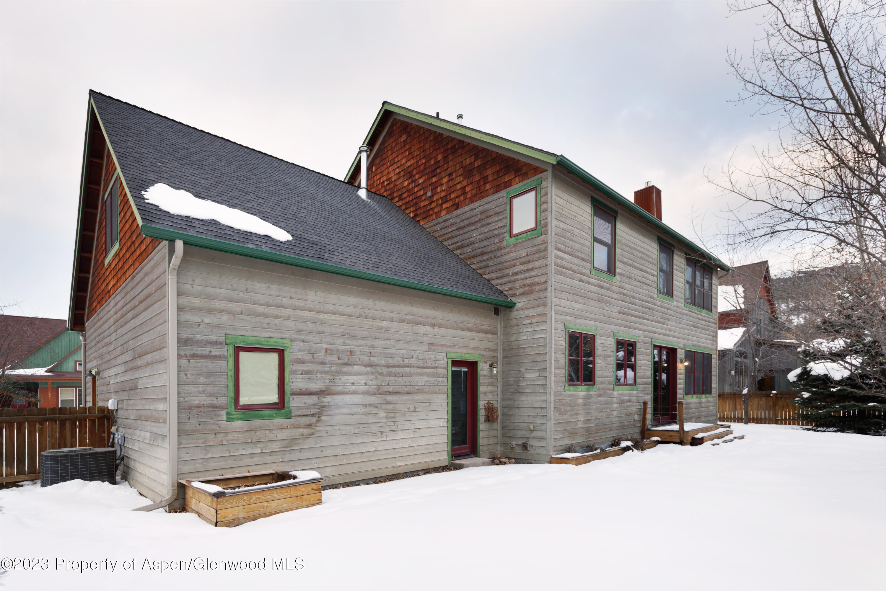 210 Juniper Court Basalt, CO 81621 - Photo 18 of 18 a backyard of a house