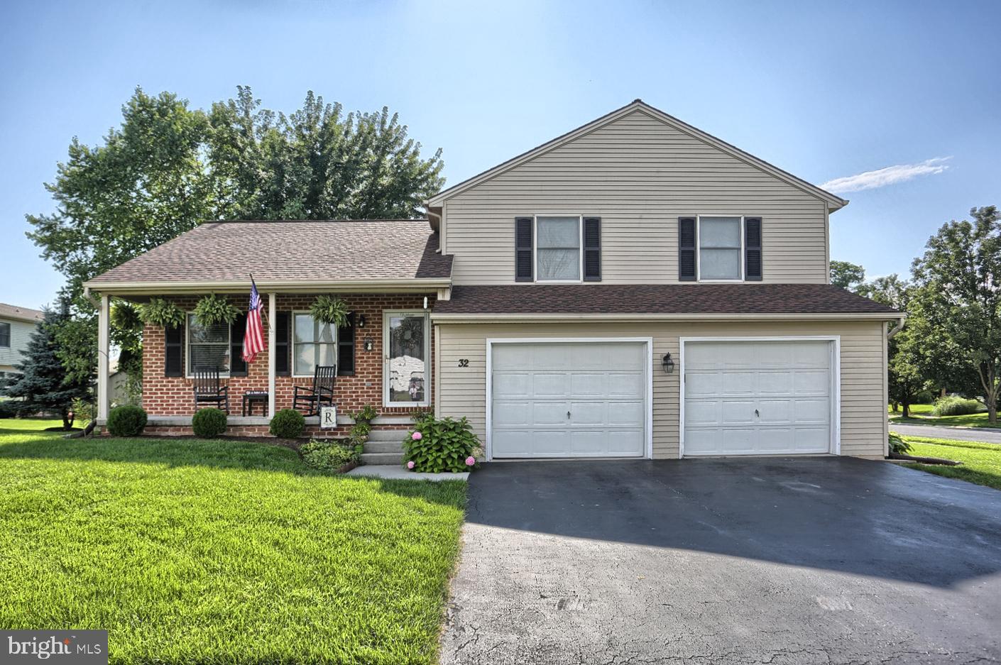 32 Pine Ridge Circle Enola, PA 17025 - Photo 2 of 29 Gallery Image 2