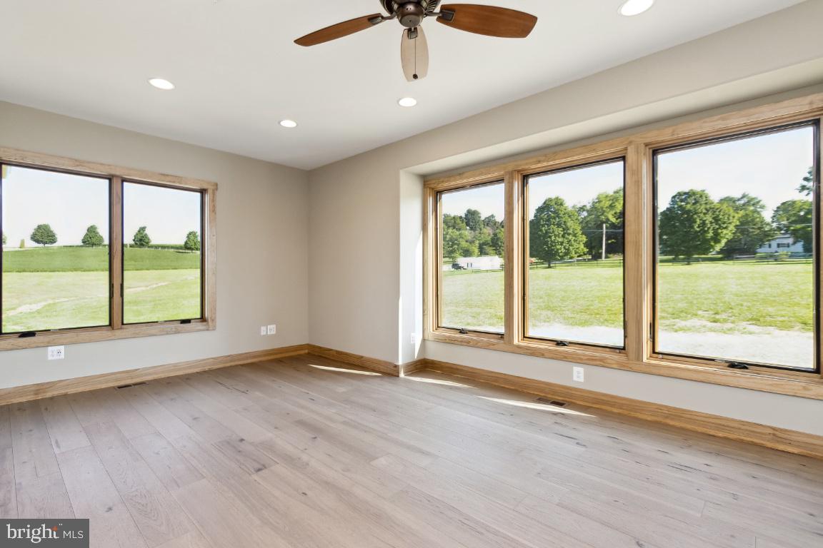 2075 Coon Club Road Westminster, MD 21157 - Photo 13 of 43 Main floor owner's suite.