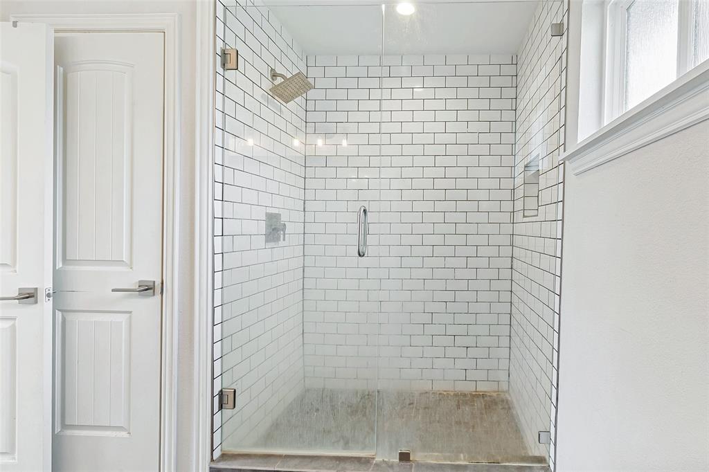 1646 BriarCliff Road Dallas, TX 75235 - Photo 23 of 32