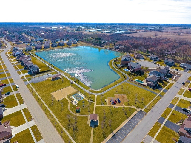 1604 Edentenny Road New Lenox, IL 60451 - Photo 32 of 37 an aerial view of a tennis court