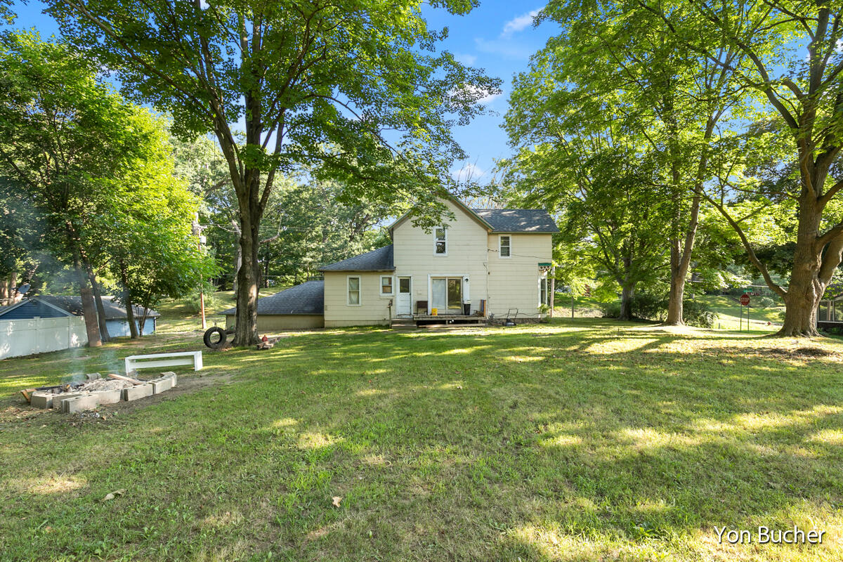 104 West State Road Hastings, MI 49058 - Photo 4 of 20 IMG_1017