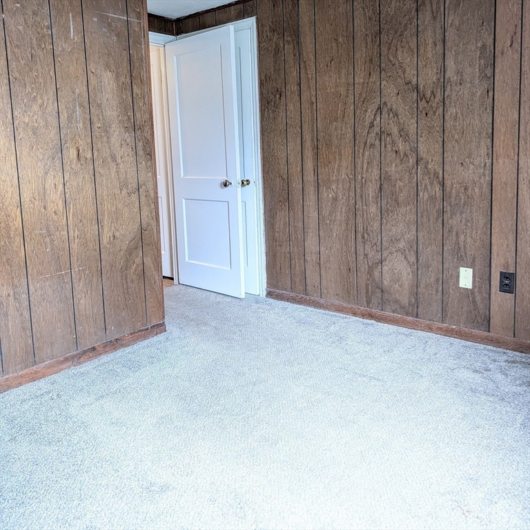 5 Clarendon Road Auburn, MA 01501 - Photo 29 of 34