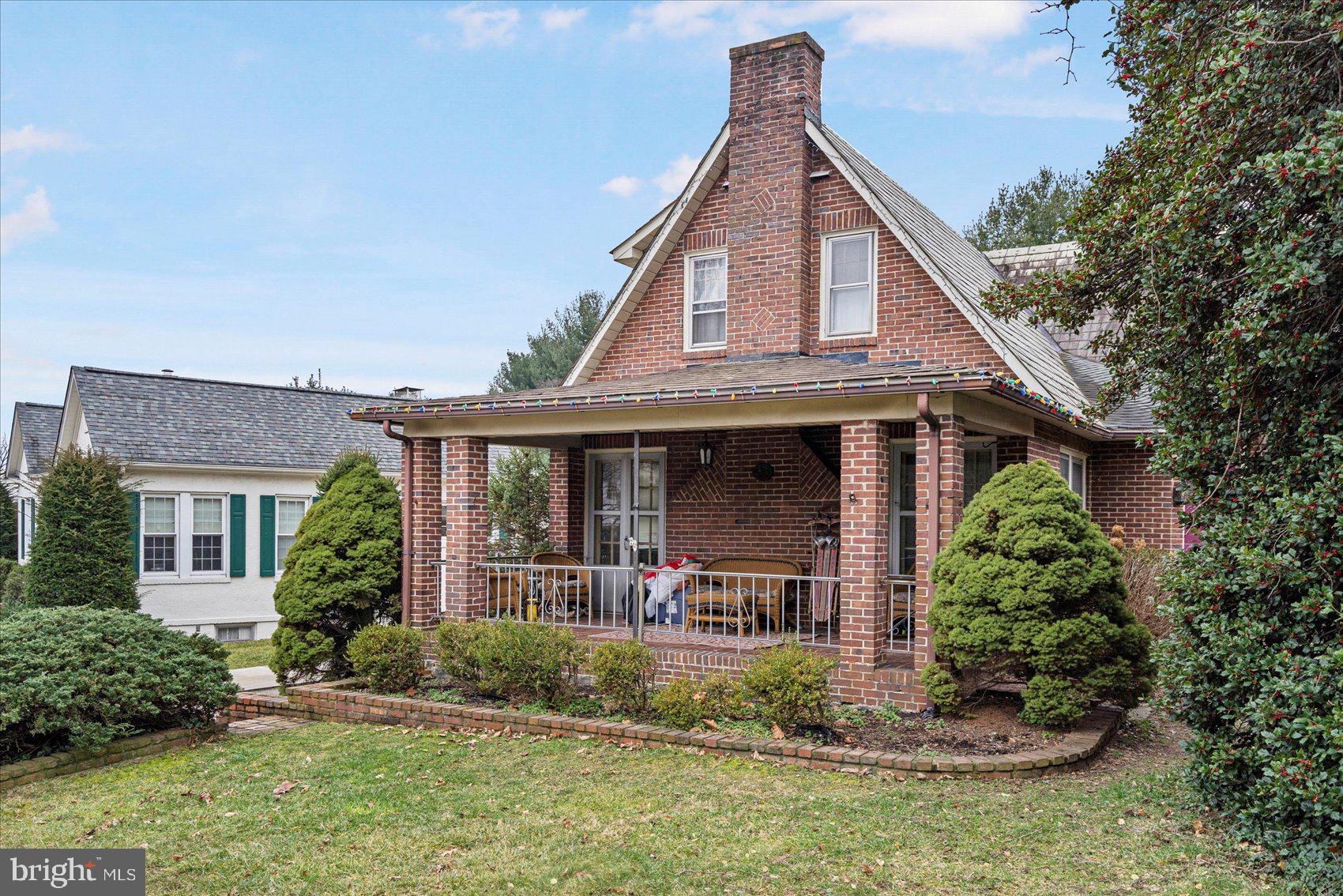 2 Overbrook Road Catonsville, MD 21228 - Photo 4 of 47 Exterior Covered Porch