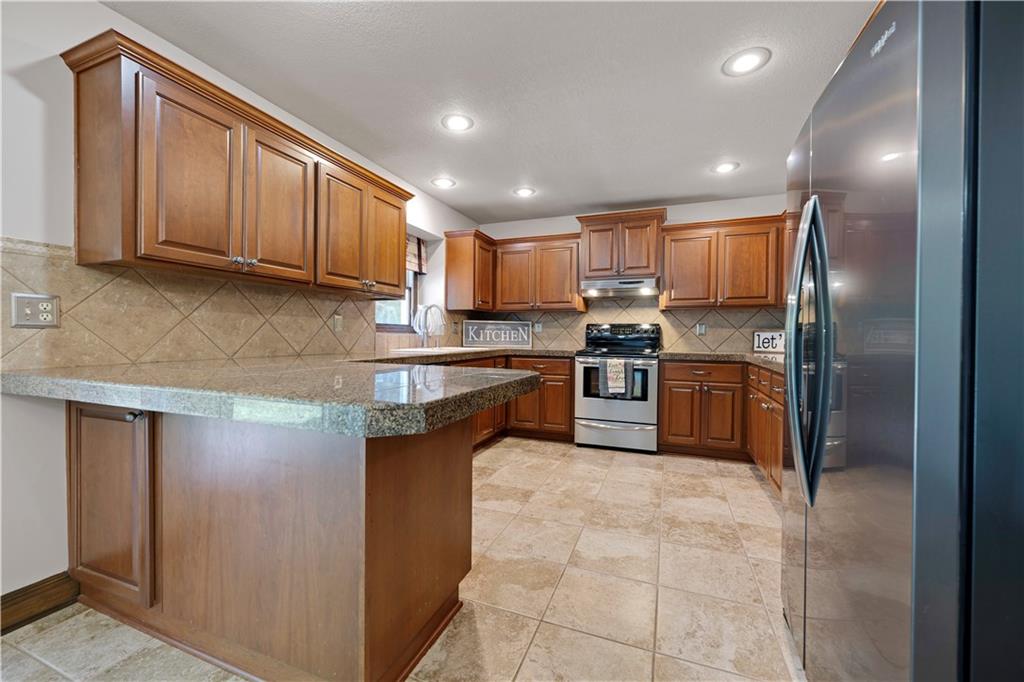 17713 157th Terrace Basehor, KS 66007 - Photo 15 of 50