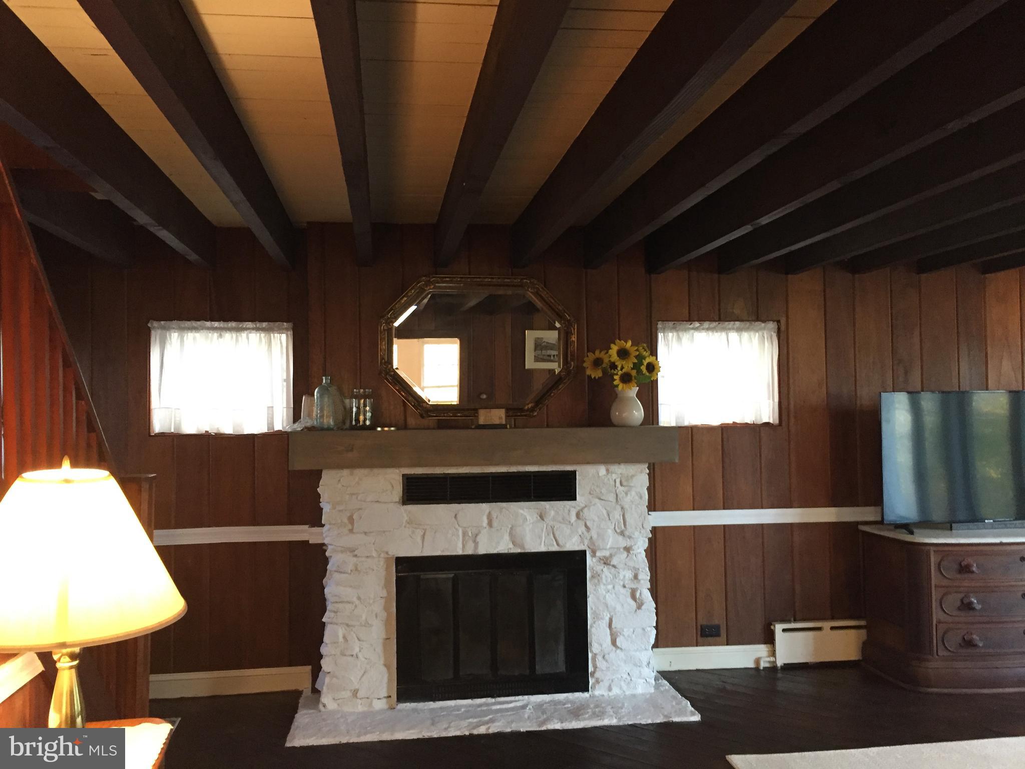 1322 Hollow Road Chester Springs, PA 19425 - Photo 12 of 16 Living room