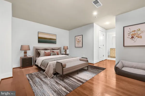 $539,000 | 520 John Carlyle Street, Unit 108, Alexandria, VA 22314