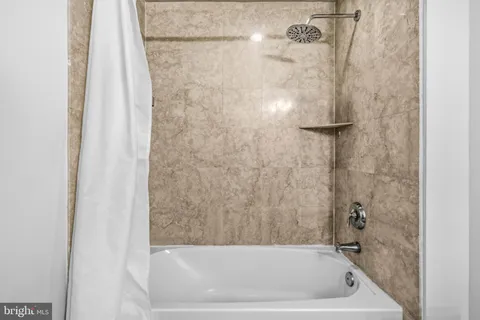 $547,000 | 520 John Carlyle Street, Unit 108, Alexandria, VA 22314