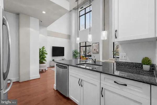 $539,000 | 520 John Carlyle Street, Unit 108, Alexandria, VA 22314