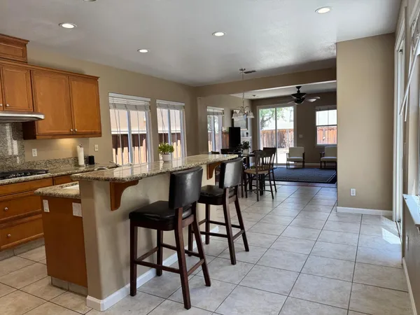 $764,900 | 188 South Pacifico Street, Tracy, CA 95391