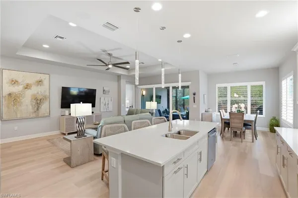 $959,500 | 11871 Gardenia Avenue, Naples, FL 34120