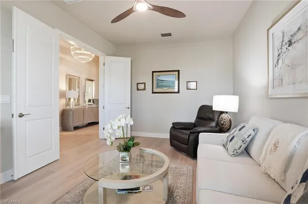 $959,500 | 11871 Gardenia Avenue, Naples, FL 34120