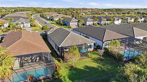 $983,500 | 11871 Gardenia Avenue, Naples, FL 34120