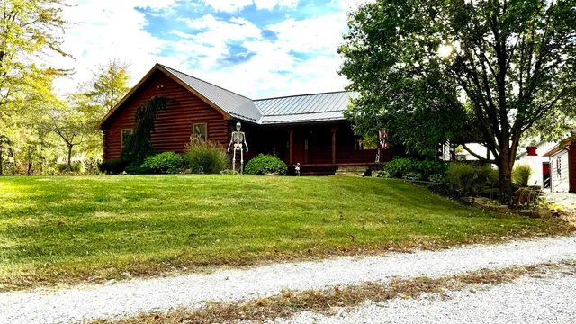 $699,900 | 15597 Buck Knob Lane, Loogootee, IN 47553
