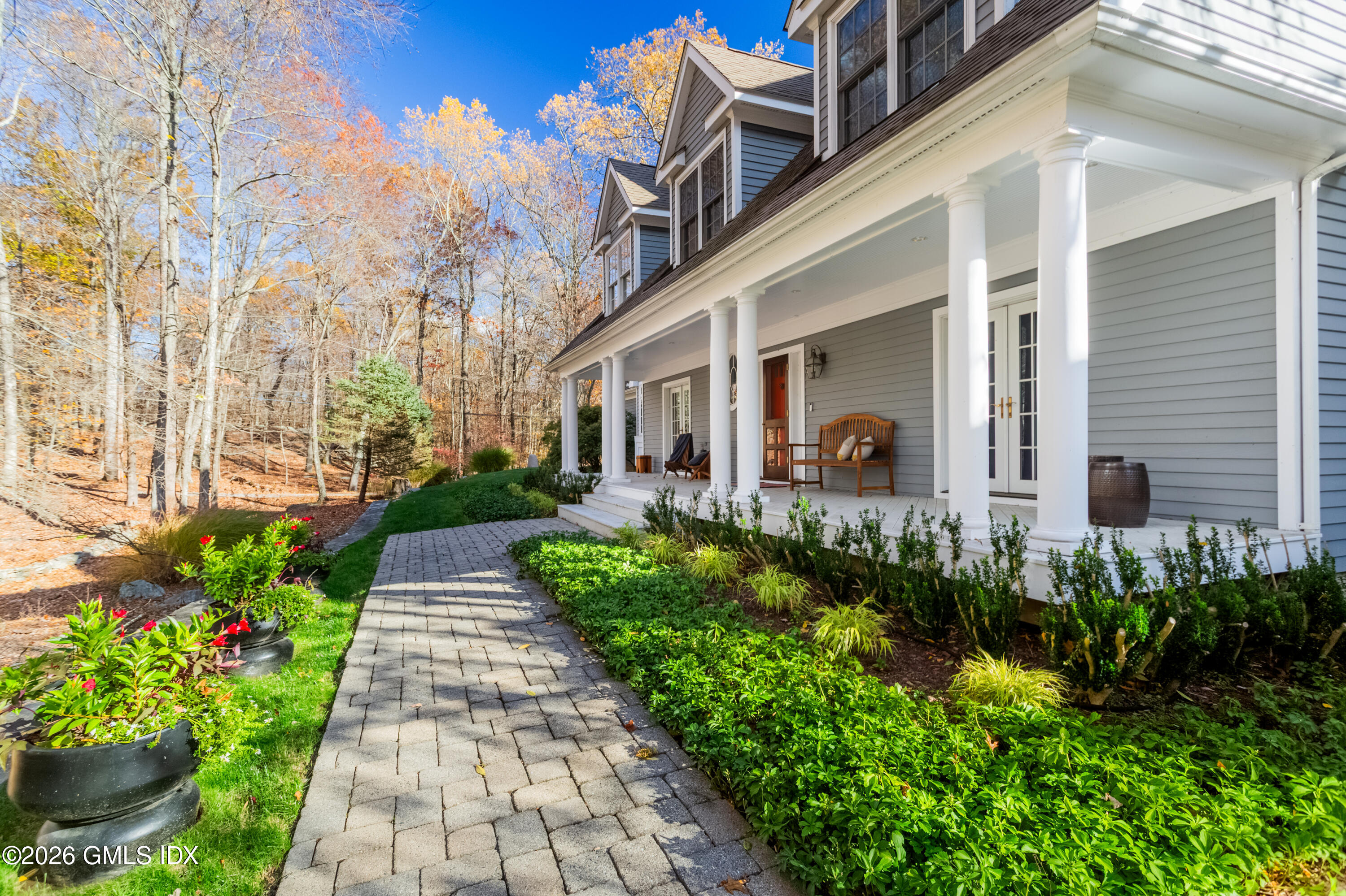 125 Barn Hill Road Greenwich, CT 06831 - Photo 3 of 40 BarnHill_004