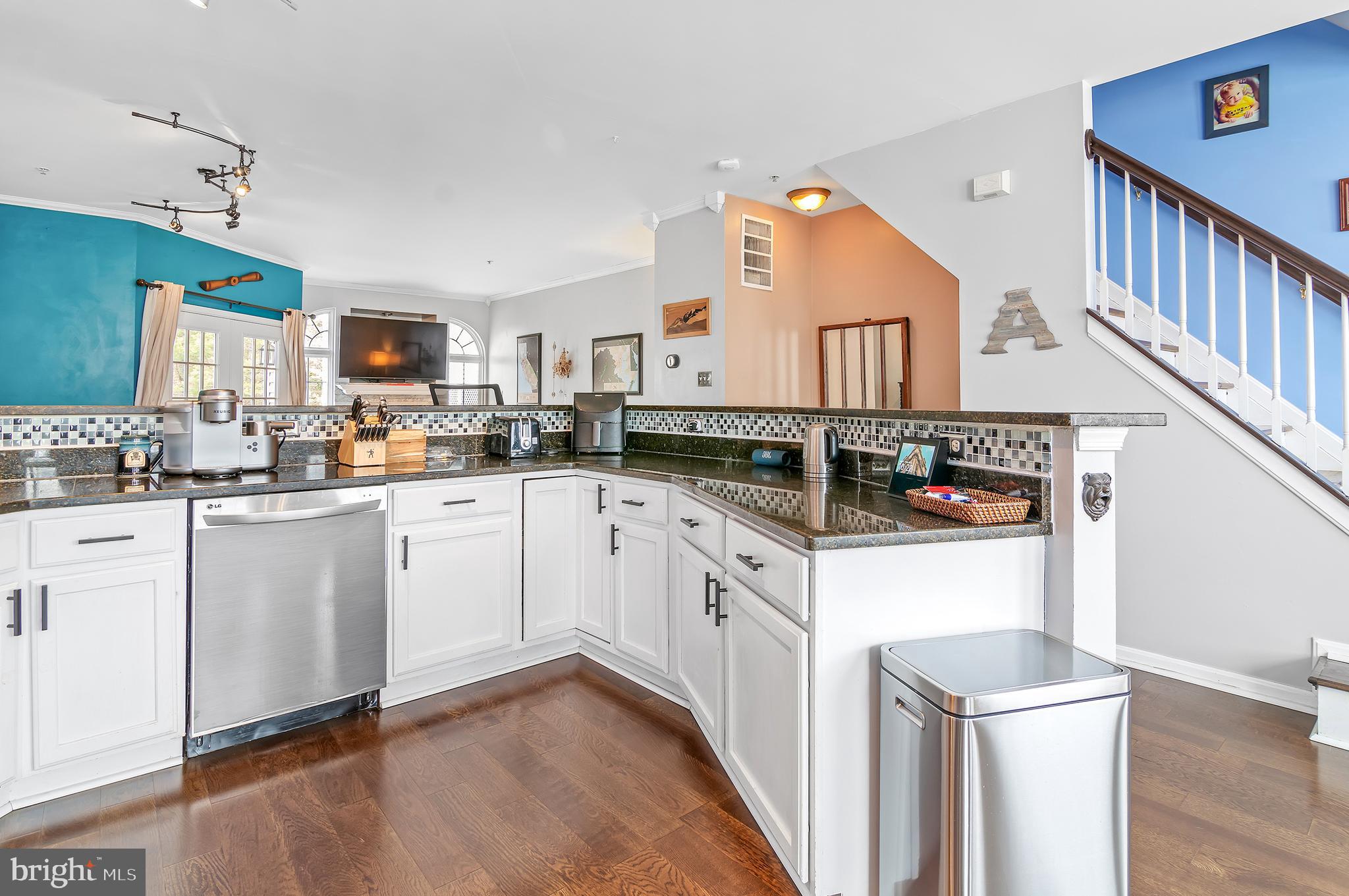 2527 Running Wolf Trail Odenton, MD 21113 - Photo 12 of 38 Kitchen