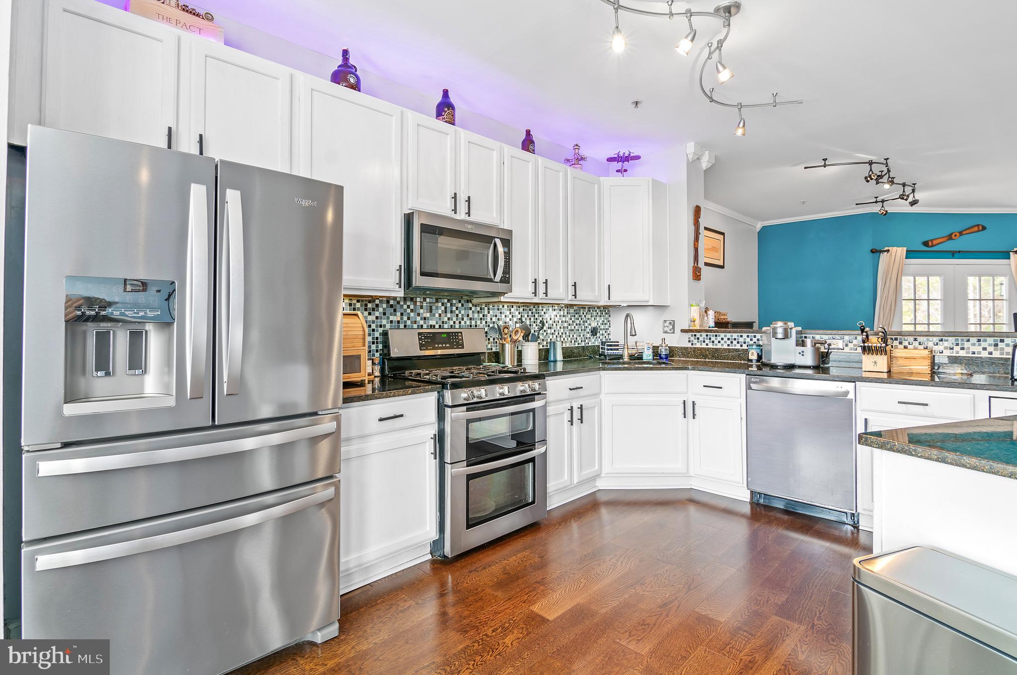 2527 Running Wolf Trail Odenton, MD 21113 - Photo 10 of 38 Kitchen