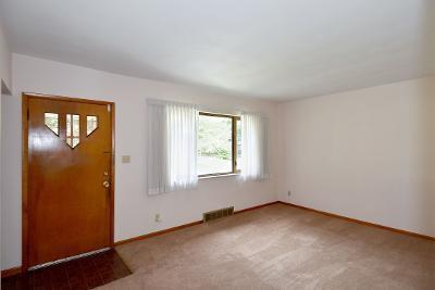 186 McIntyre Road Pittsburgh, PA 15237 - Photo 4 of 25 Entrance to a nice size living room. Plaster walls, hardwood floors and multi pane windows on the main level!