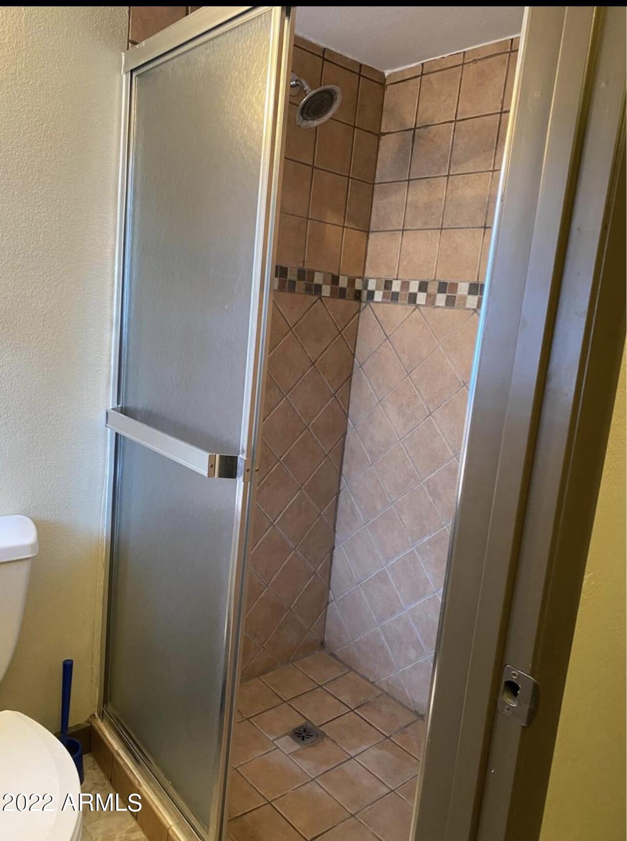 353 East Thomas Road, Unit C205 Phoenix, AZ 85012 - Photo 9 of 17 IMG-3563