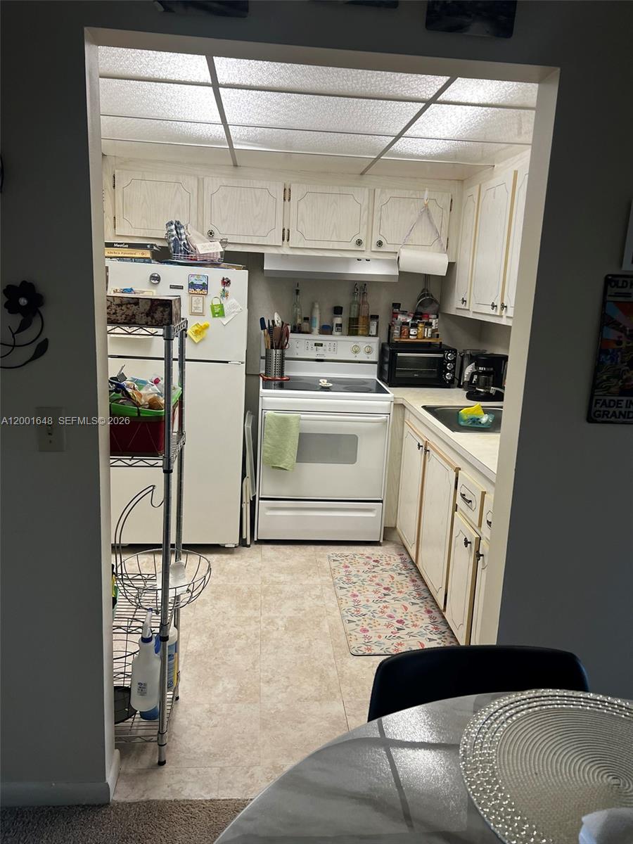 400 Mansfield I, Unit J Boca Raton, FL 33434 - Photo 19 of 40