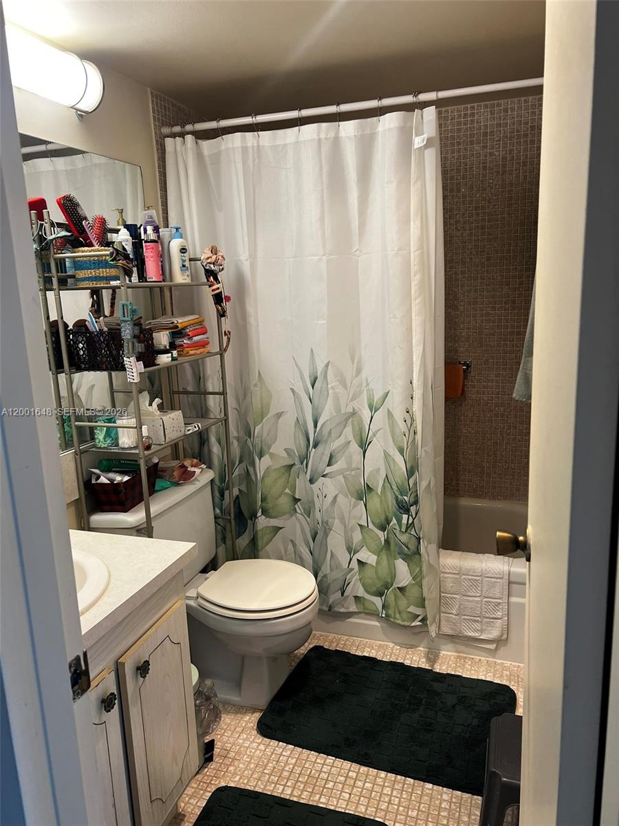 400 Mansfield I, Unit J Boca Raton, FL 33434 - Photo 24 of 40