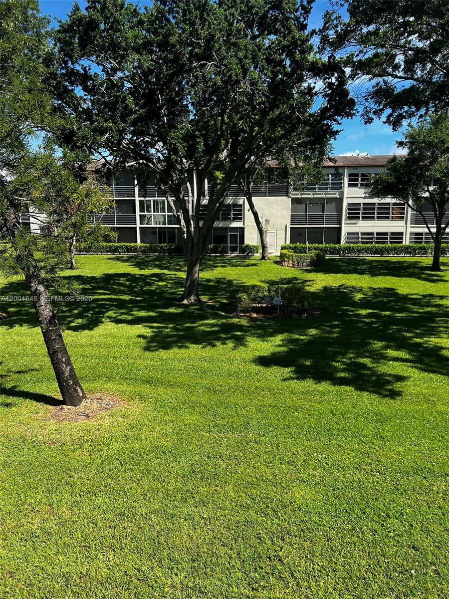 400 Mansfield I, Unit J Boca Raton, FL 33434 - Photo 37 of 40