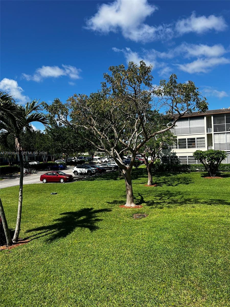 400 Mansfield I, Unit J Boca Raton, FL 33434 - Photo 8 of 40