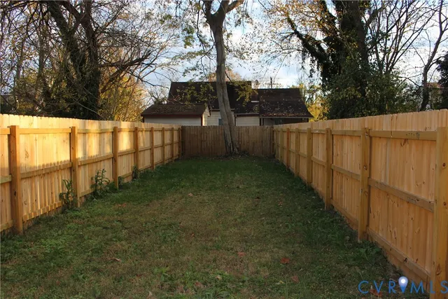 $1,800 | 1130 West High Street, Petersburg, VA 23803